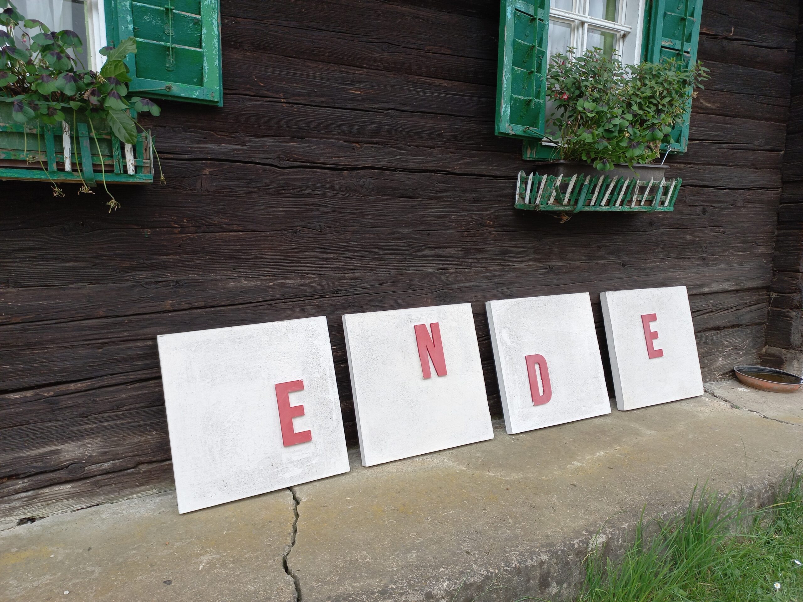 ENDE (concrete)